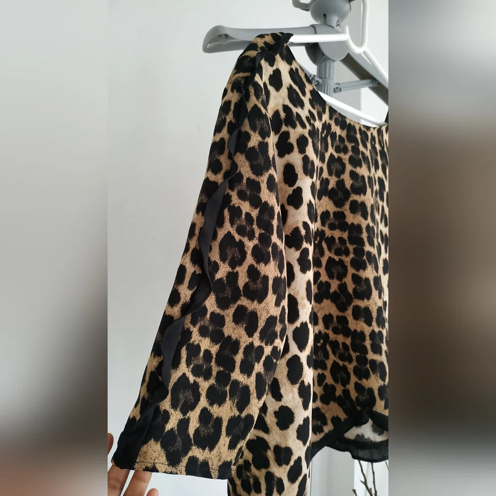 Zara Ruffled Print Leopard Print Top - Picture 10 of 11
